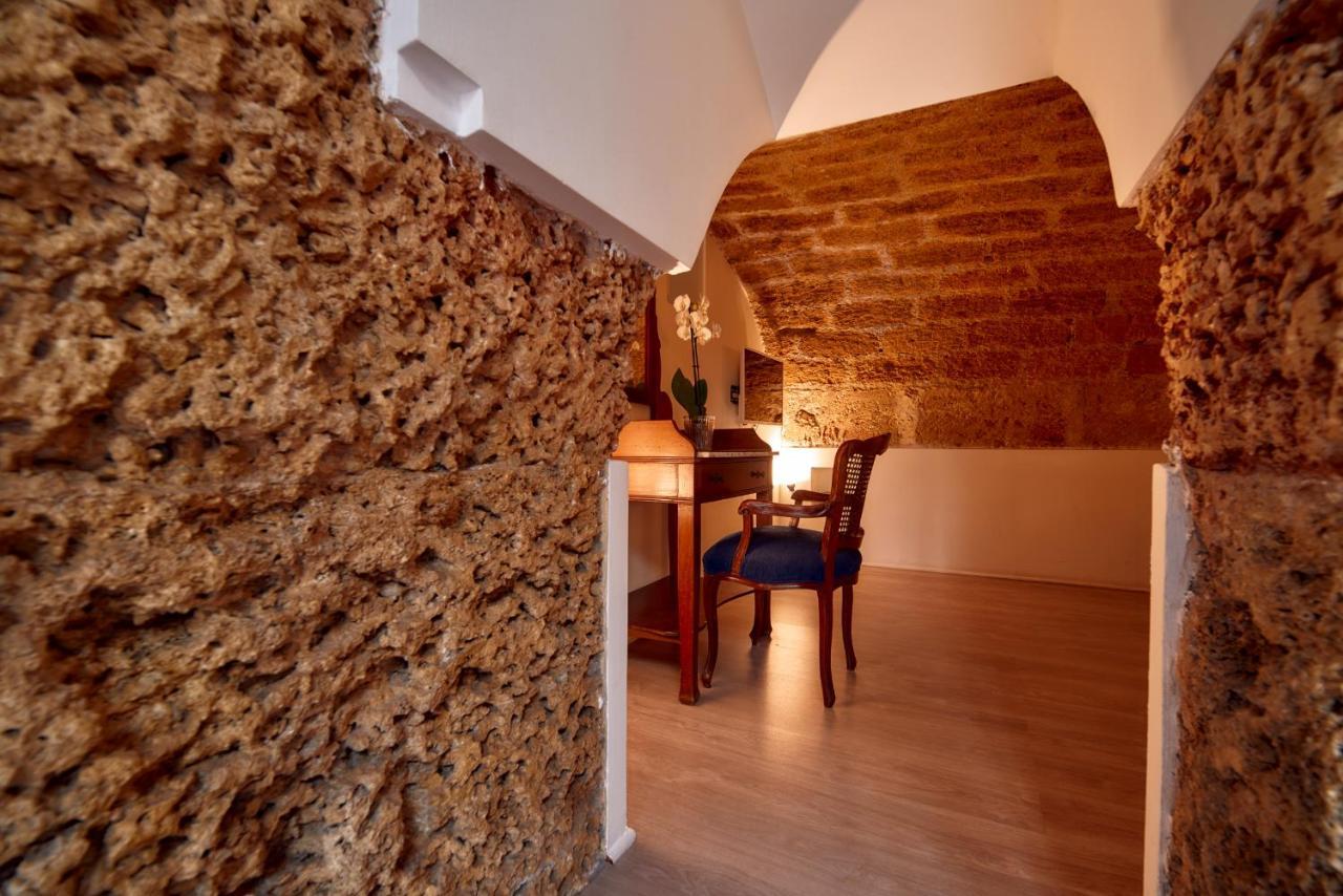 L' Hotellerie Easy Suites Palermo Bagian luar foto