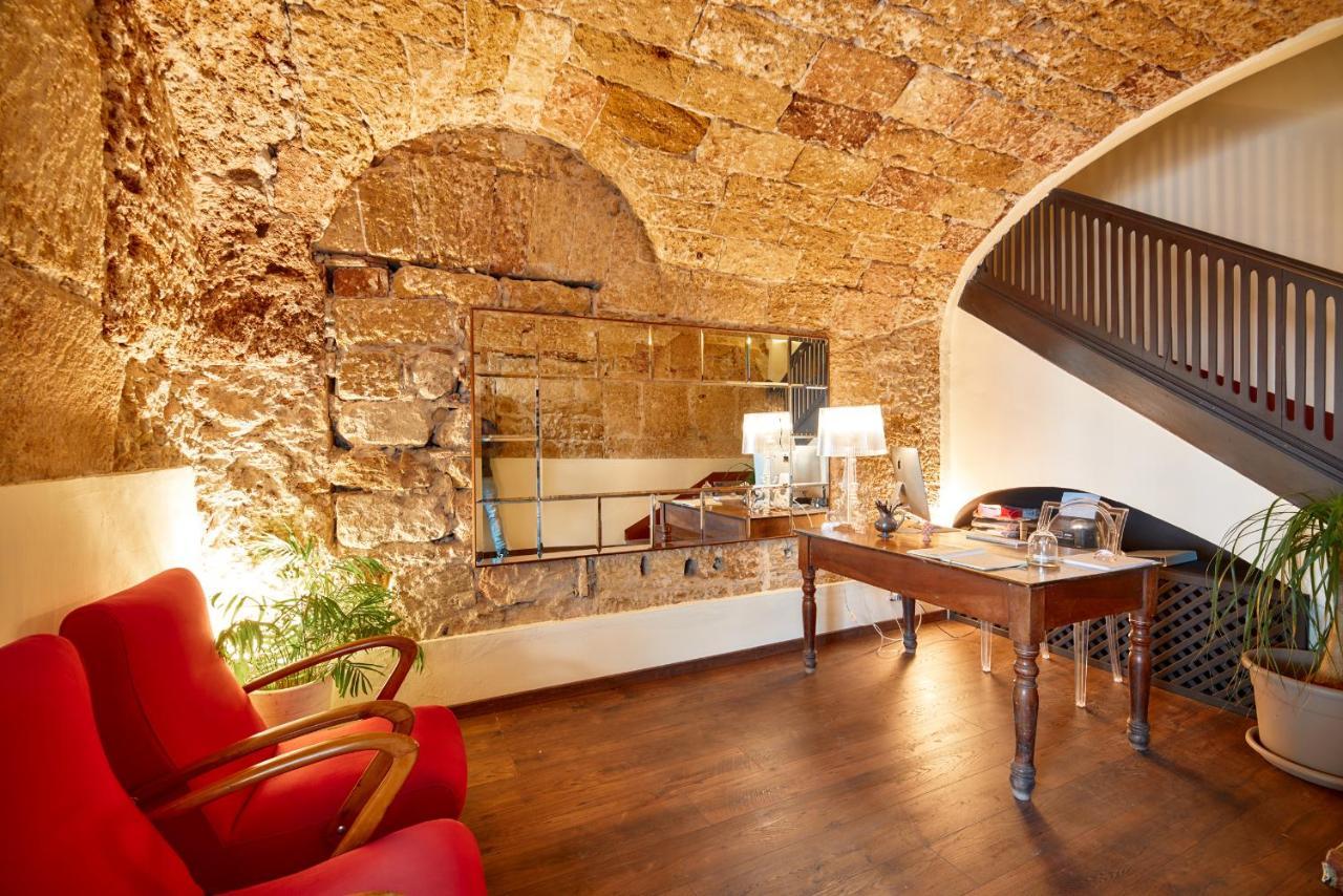 L' Hotellerie Easy Suites Palermo Bagian luar foto