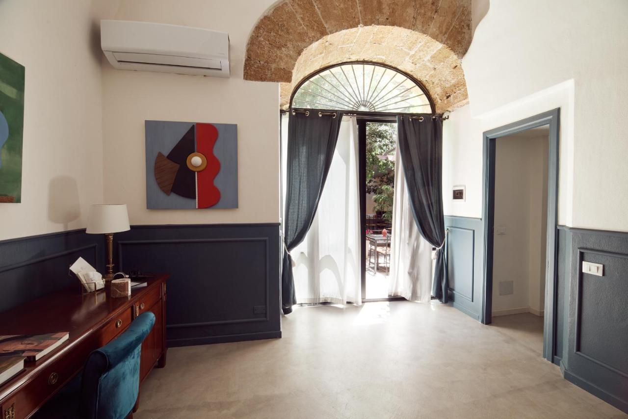 L' Hotellerie Easy Suites Palermo Bagian luar foto