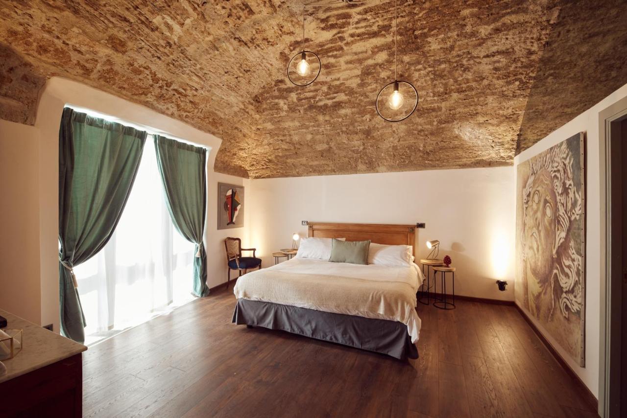 L' Hotellerie Easy Suites Palermo Bagian luar foto